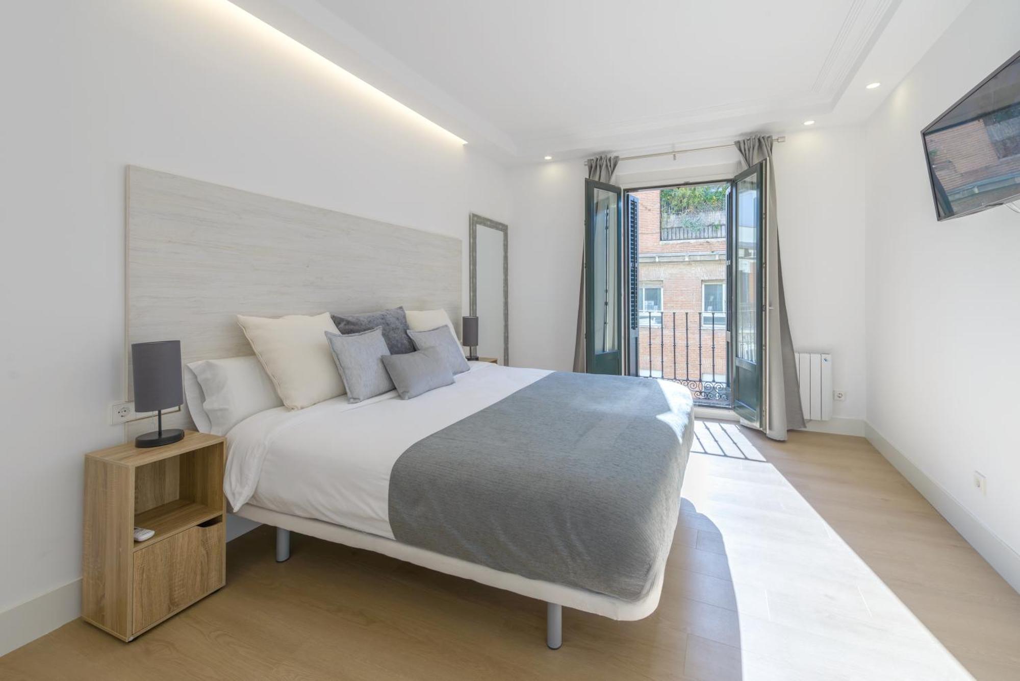 Apartamento Gran Via New 2br 1bth Elevator *