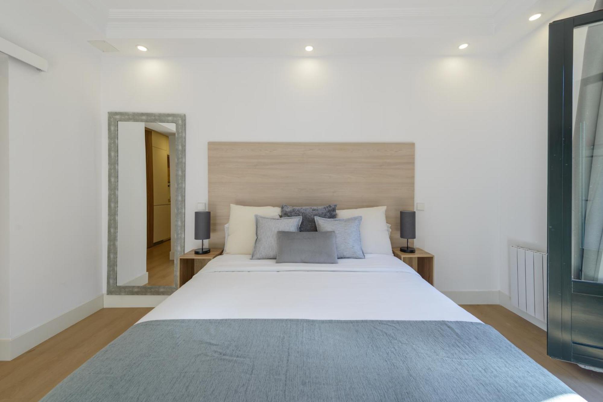 Apartamento Gran Via New 2br 1bth Elevator