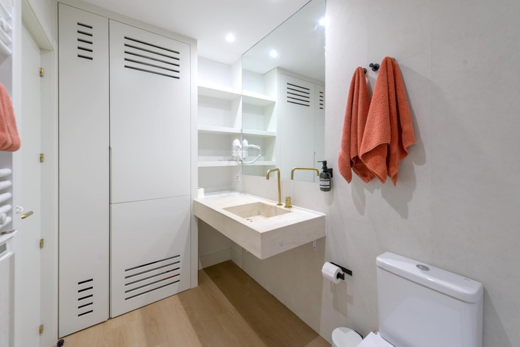 Apartamento Gran Via New 2br 1bth Elevator